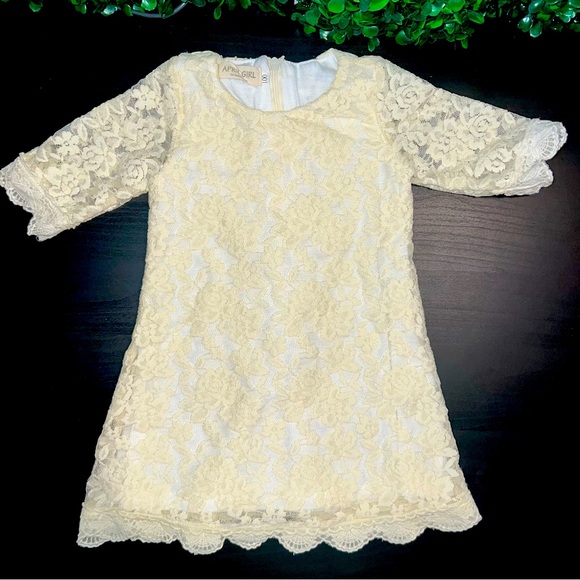 Lace Mid sleeve Dress - Picture 1 of 3